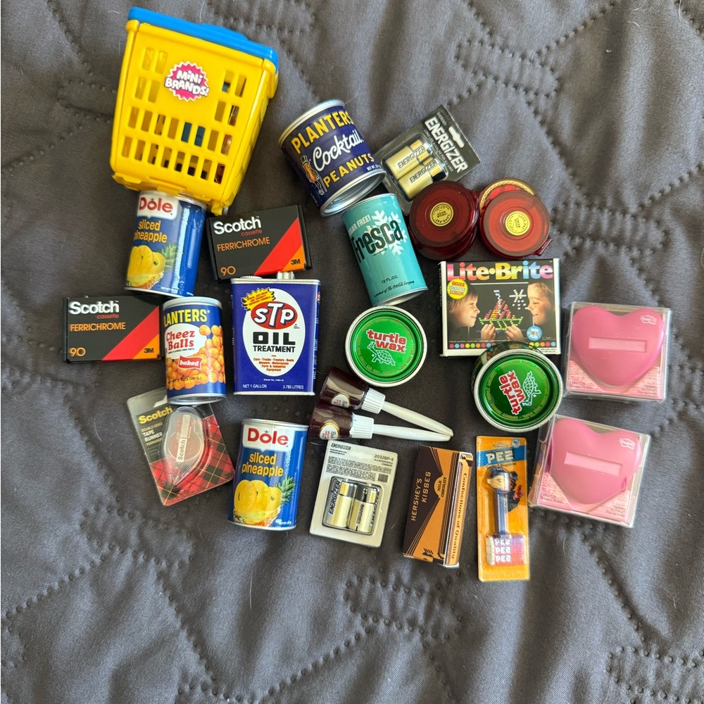 Mini Brands Retro, Foodie and Disney set - Picture 2 of 3